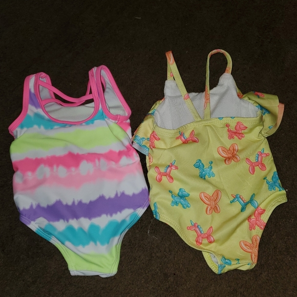 Bathing suits - Picture 2 of 4